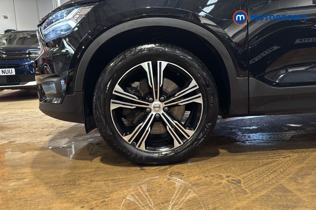 Used Volvo XC40 for sale - 77914179: Photo 44