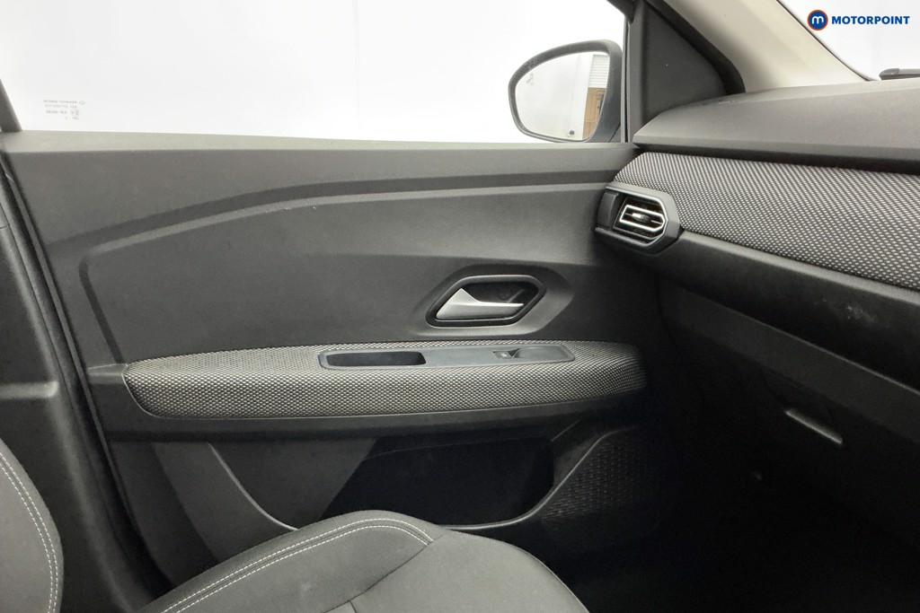 Used Dacia Jogger 2024 for sale - 76985078: Photo 29