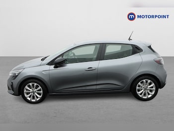 Used Renault Clio 2024 for sale - 79384020: Photo