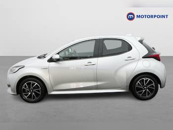 Used Toyota Yaris 2020 for sale - 79640850: Photo