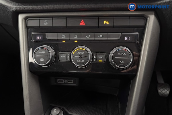 Used Volkswagen T-Roc 2020 for sale - 76162414: Photo 21