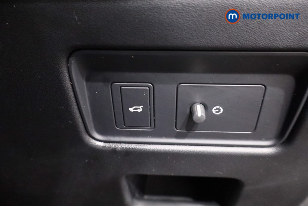 Used Land Rover Discovery 2021 for sale - 77872829: Photo 25