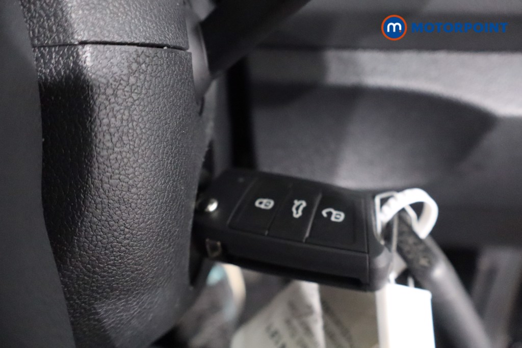 Used Volkswagen T-Roc 2024 for sale - 76028484: Photo 21