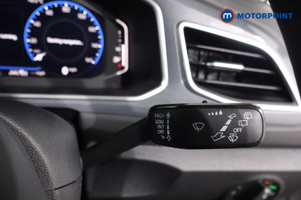 Used Volkswagen T-Roc 2024 for sale - 76028484: Photo 27