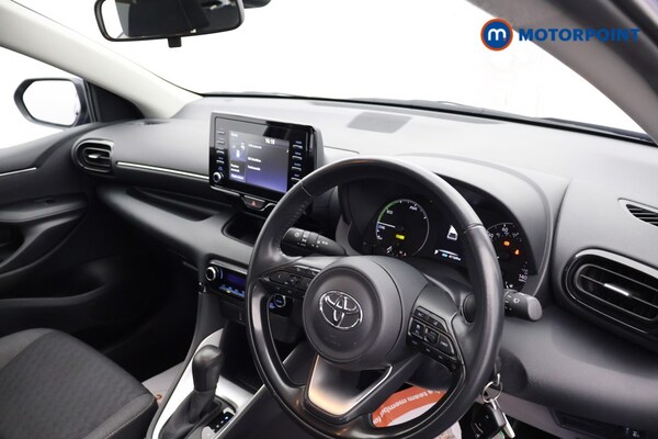 Used Toyota Yaris 2022 for sale - 76255839: Photo 22