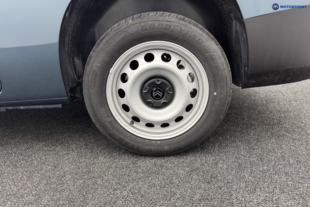 Vehicle 33