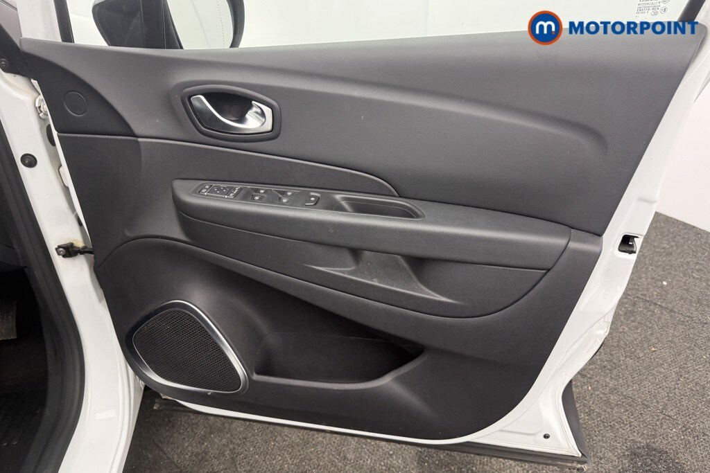 Used Renault Captur 2017 for sale - 77760179: Photo 10