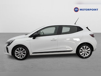 Used Renault Clio 2024 for sale - 76428674: Photo