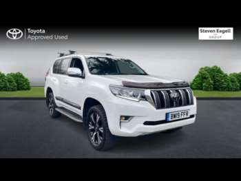 2019 (19) - 2.8 D-4D Invincible 5dr Auto 7 Seats