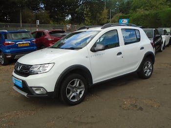Used Dacia Sandero Stepway 2017 for sale - 79839141: Photo