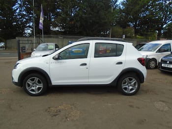 Used Dacia Sandero Stepway 2017 for sale - 79839141: Photo
