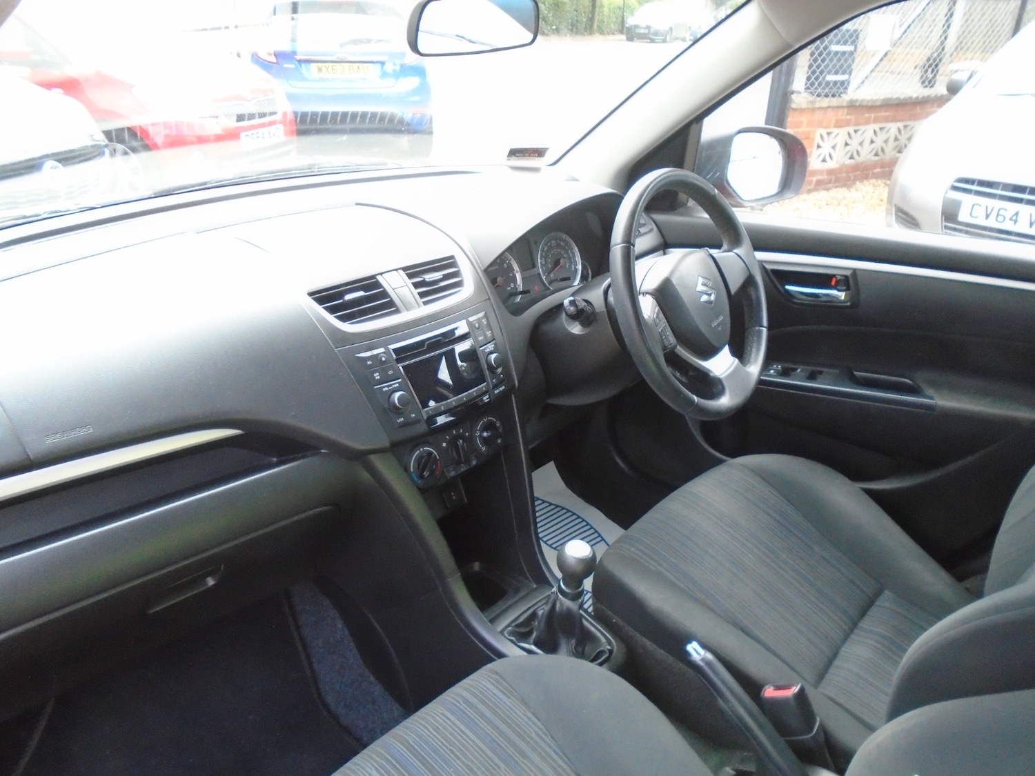 Used Suzuki Swift 2015 for sale - 75673331: Photo 11