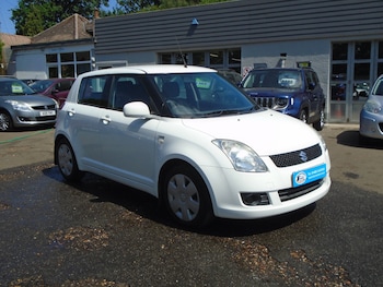 Used Suzuki Swift 2010 for sale - 78644032: Photo