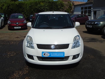 Used Suzuki Swift 2010 for sale - 78644032: Photo