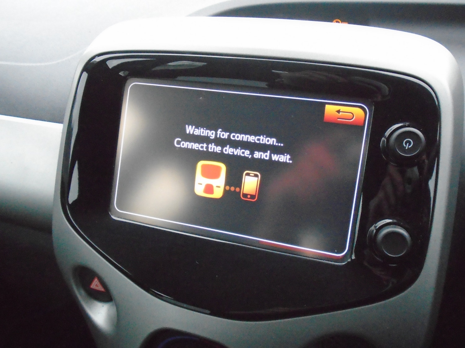 Used Peugeot 108 2015 for sale - 77283860: Photo 12