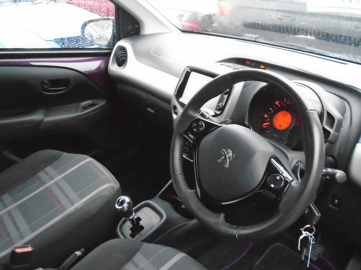 Used Peugeot 108 2015 for sale - 77283860: Photo 9