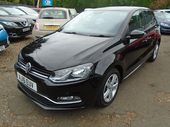 Used Volkswagen Polo 2016 for sale - 75582735: Photo