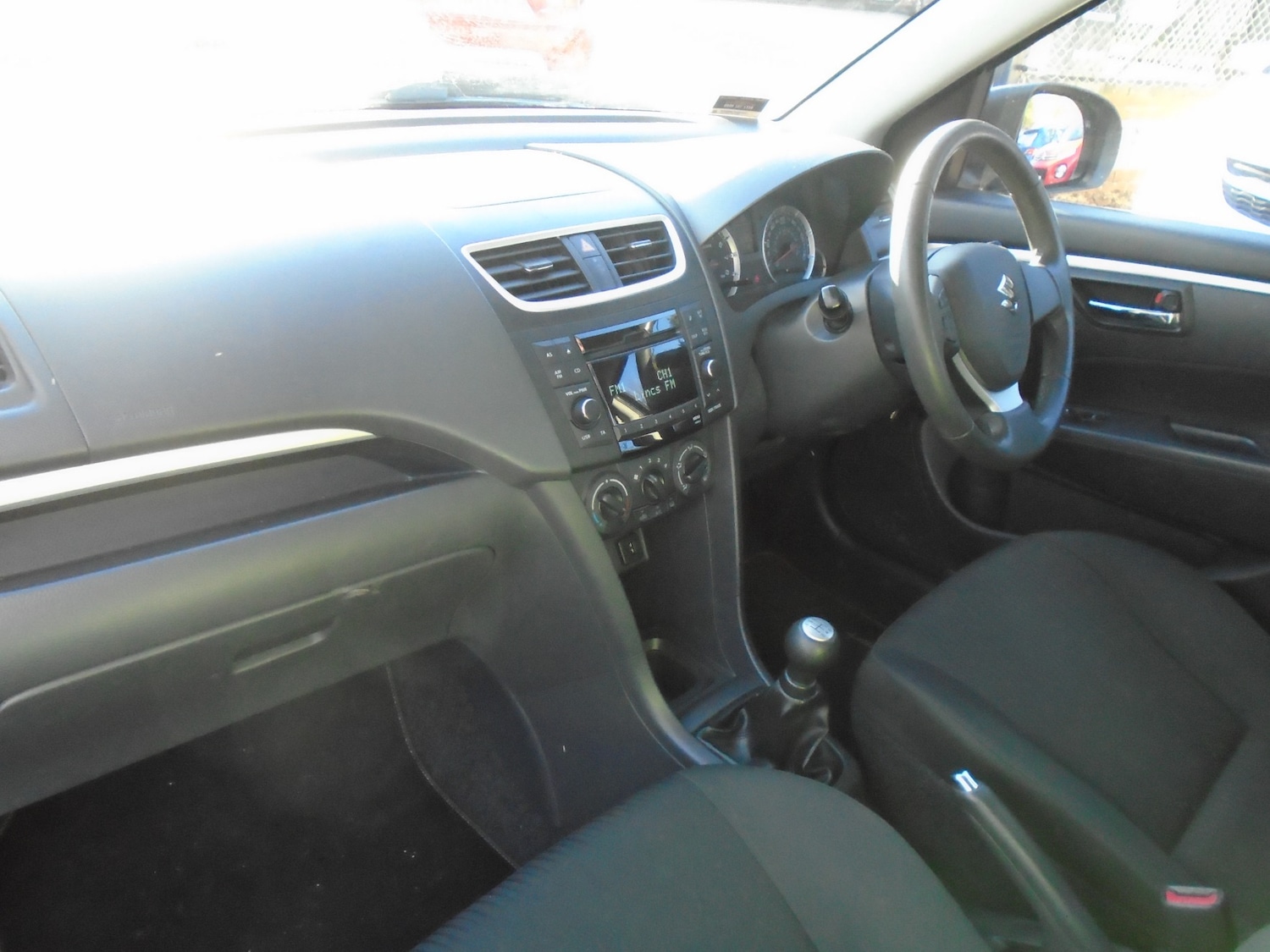 Used Suzuki Swift 2012 for sale - 77283870: Photo 8