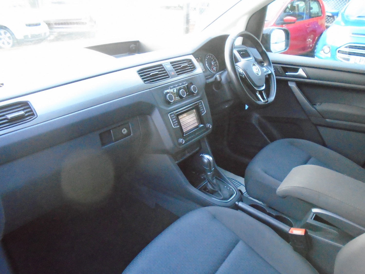 Used Volkswagen Caddy Maxi Life 2018 for sale - 76412642: Photo 10