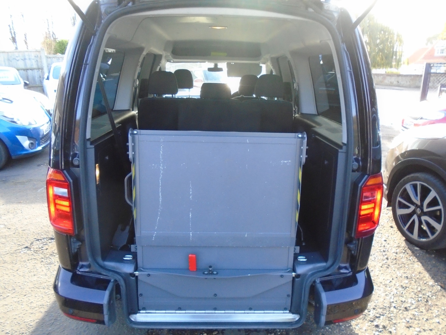 Used Volkswagen Caddy Maxi Life 2018 for sale - 76412642: Photo 12