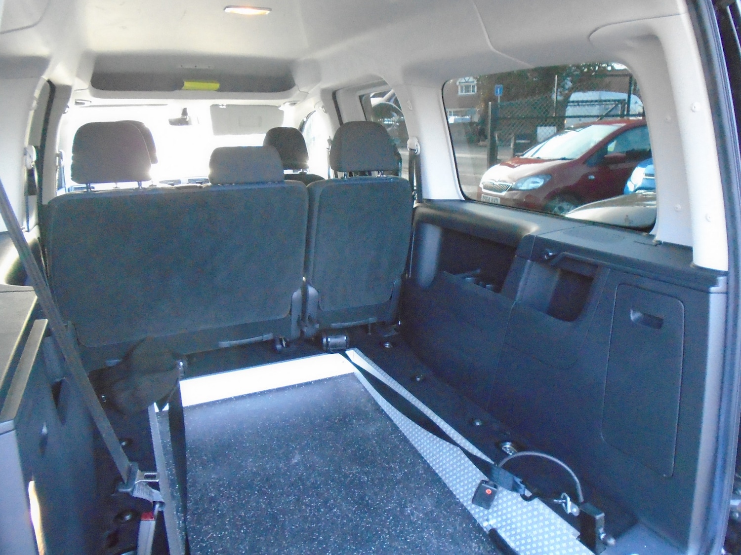 Used Volkswagen Caddy Maxi Life 2018 for sale - 76412642: Photo 14