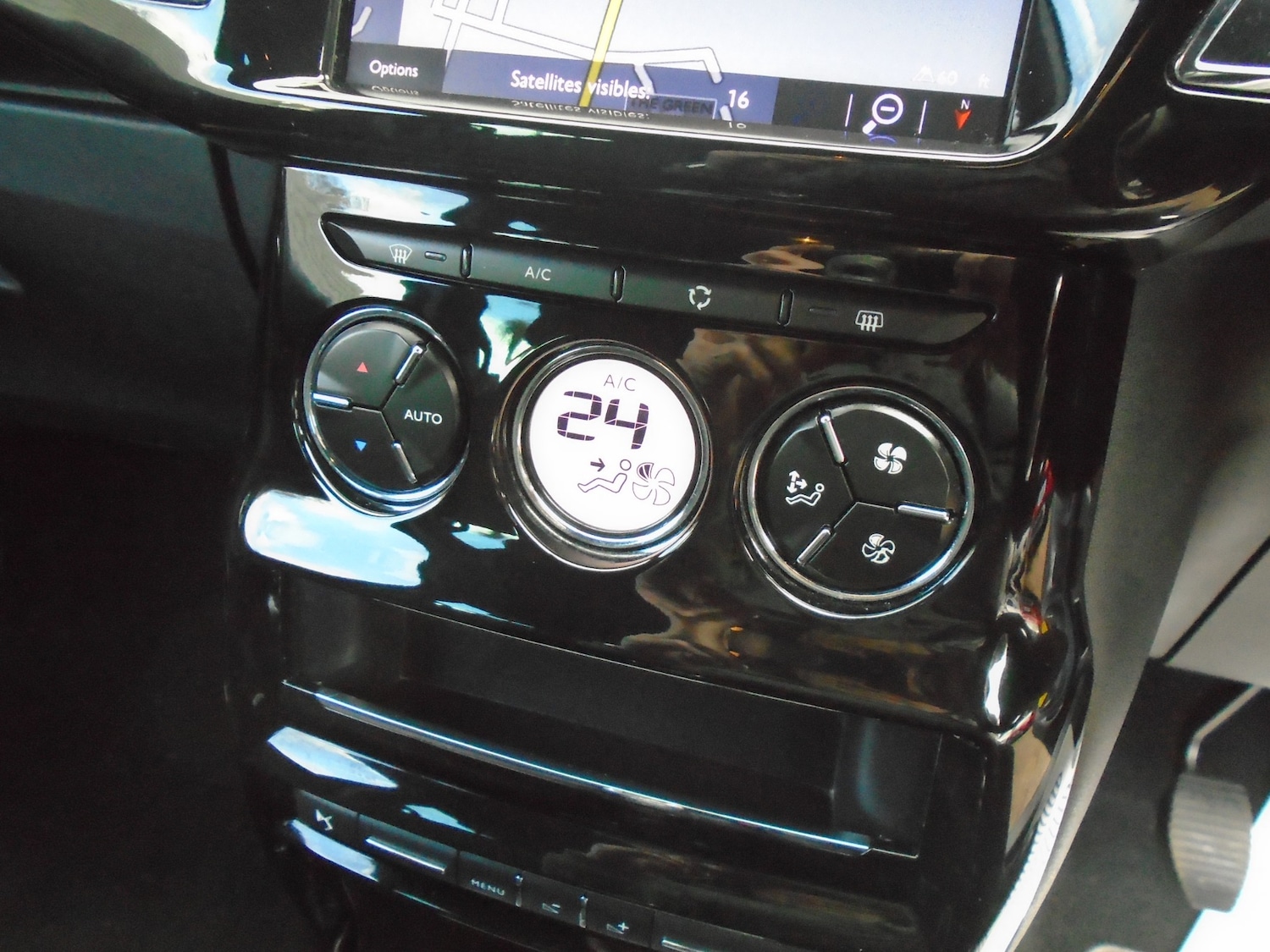 Used DS Automobiles DS 3 2016 for sale - 77998123: Photo 11