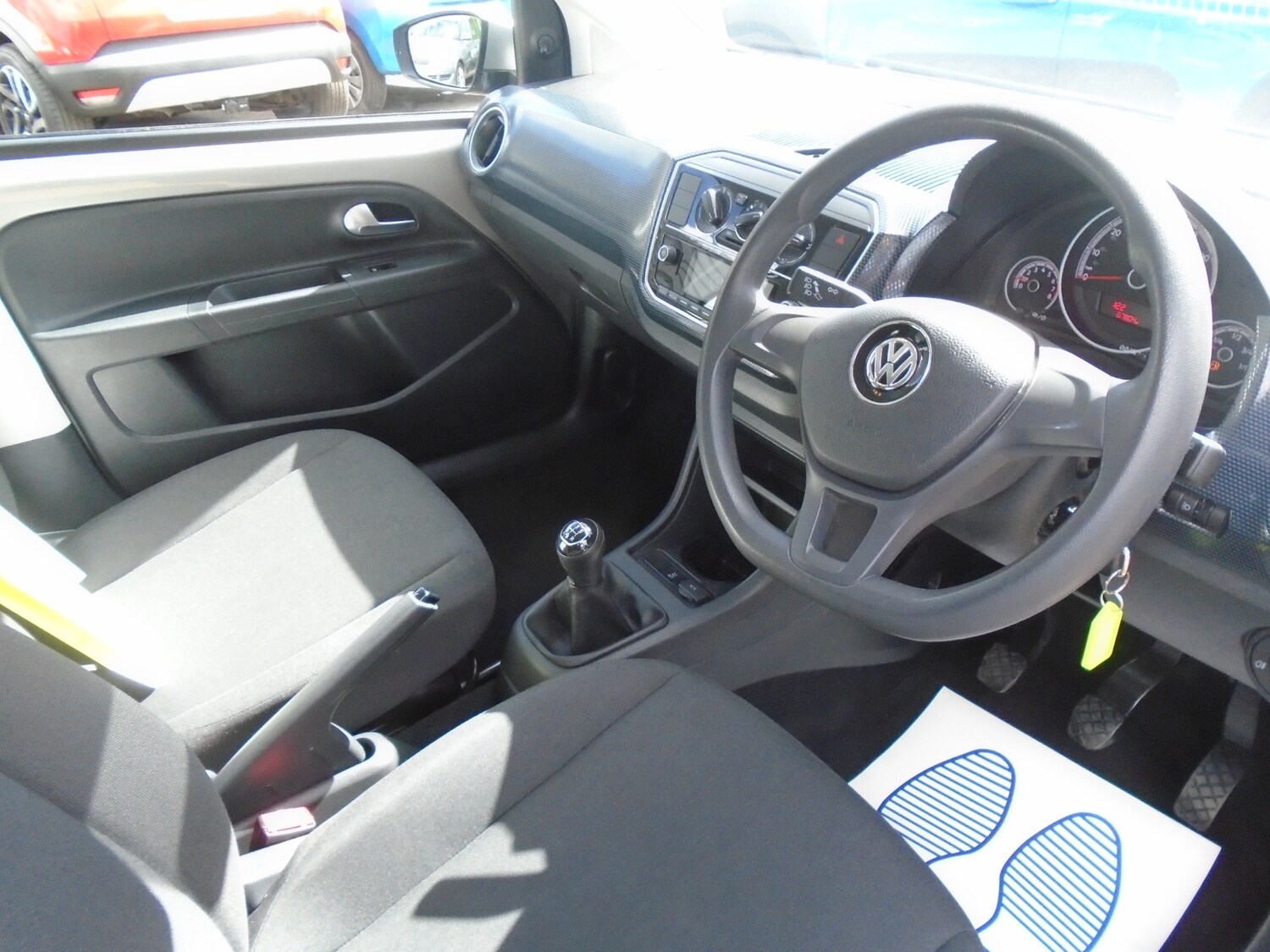 Used Volkswagen up! 2017 for sale - 78106981: Photo 11