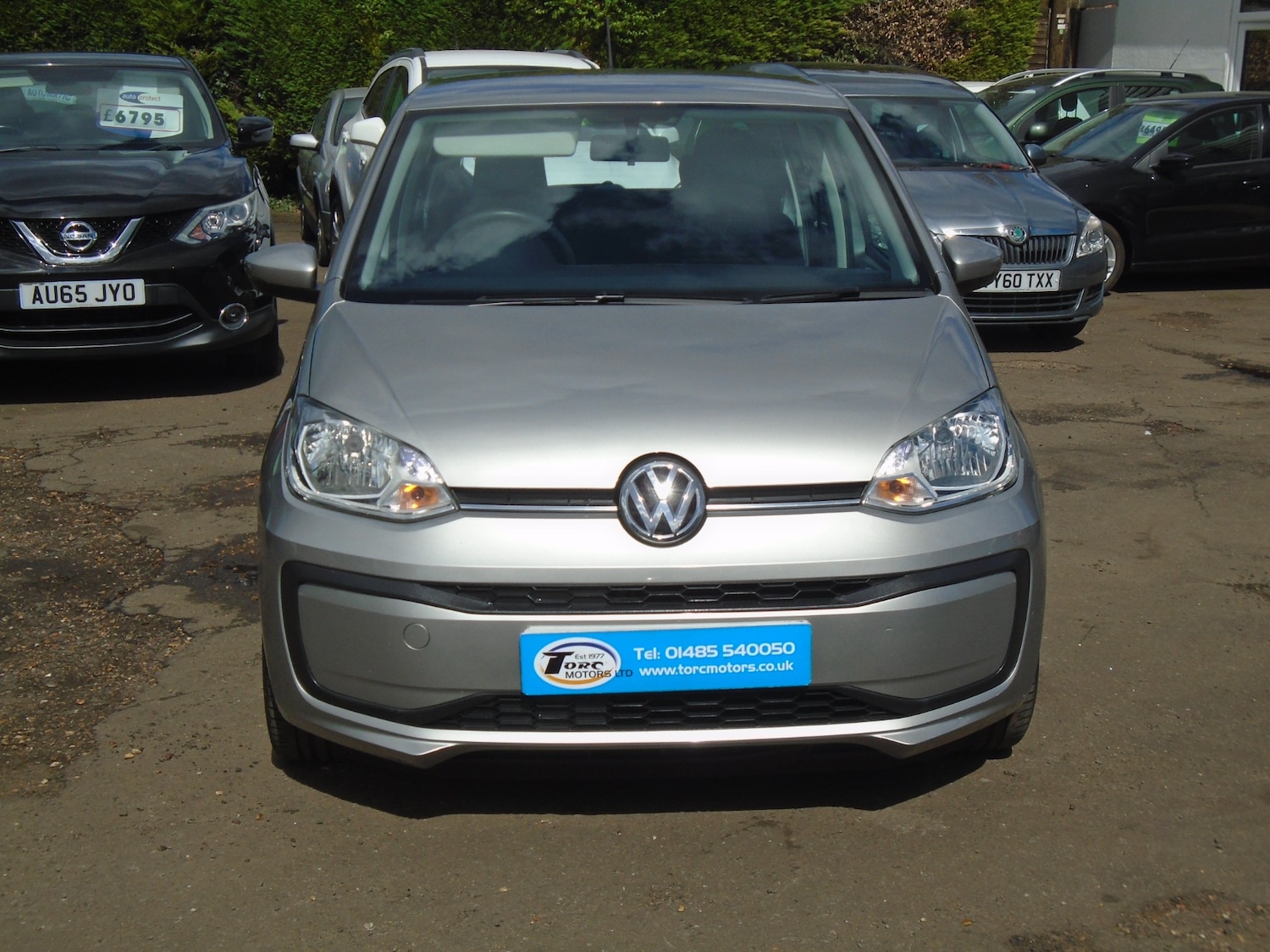 Used Volkswagen up! 2017 for sale - 78106981: Photo 2