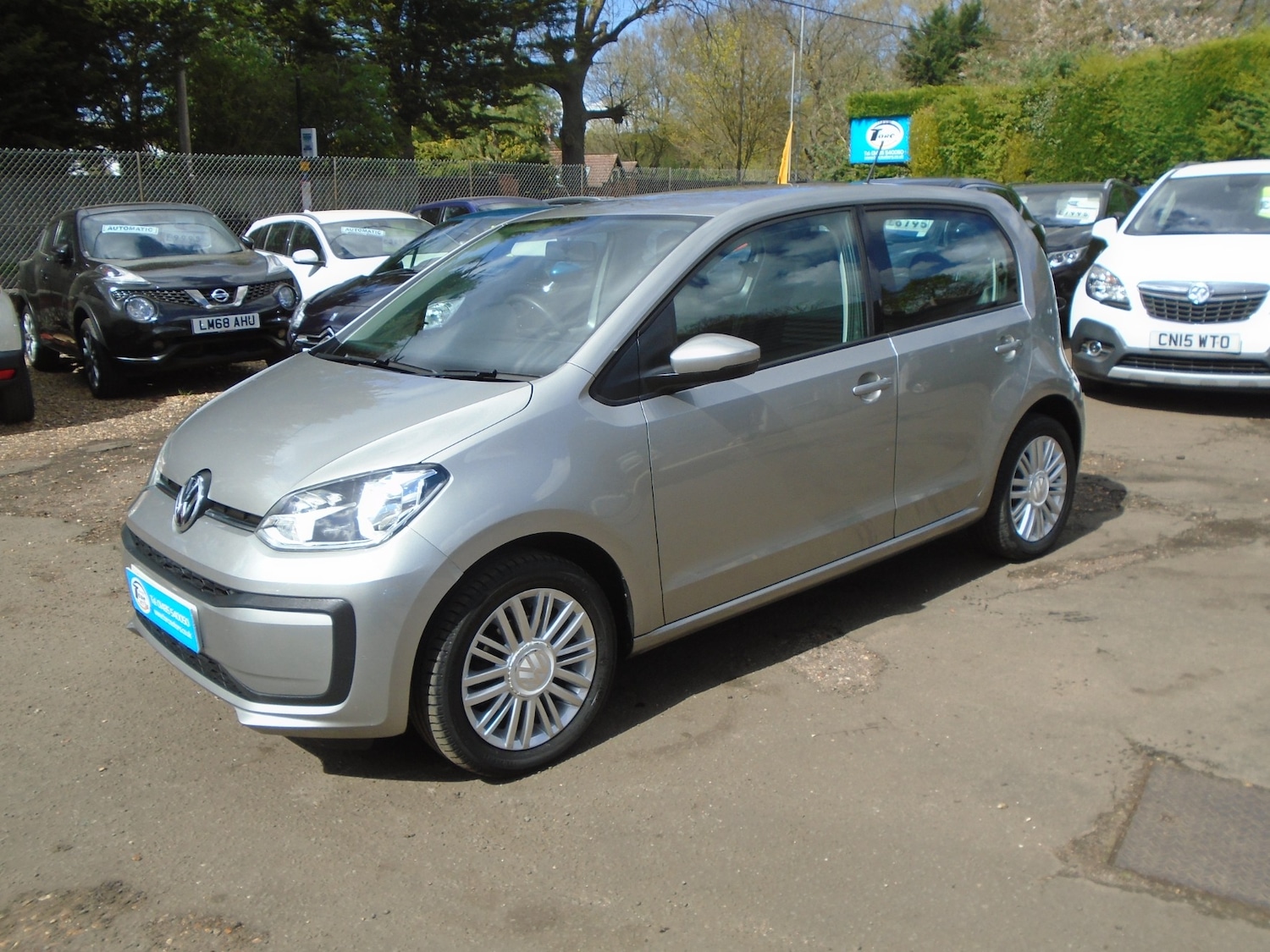 Used Volkswagen up! 2017 for sale - 78106981: Photo 3