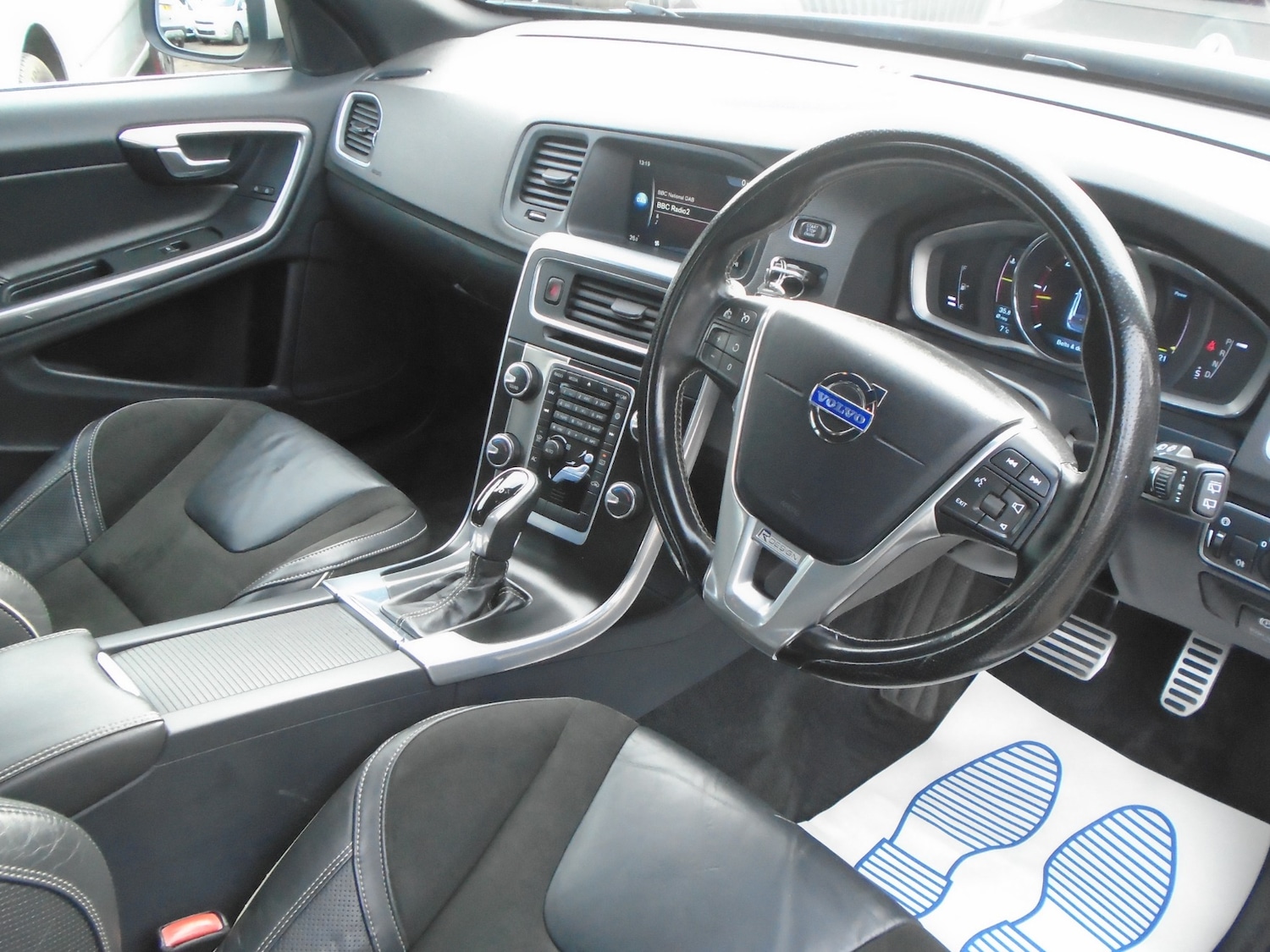 Used Volvo V60 2014 for sale - 77529316: Photo 10