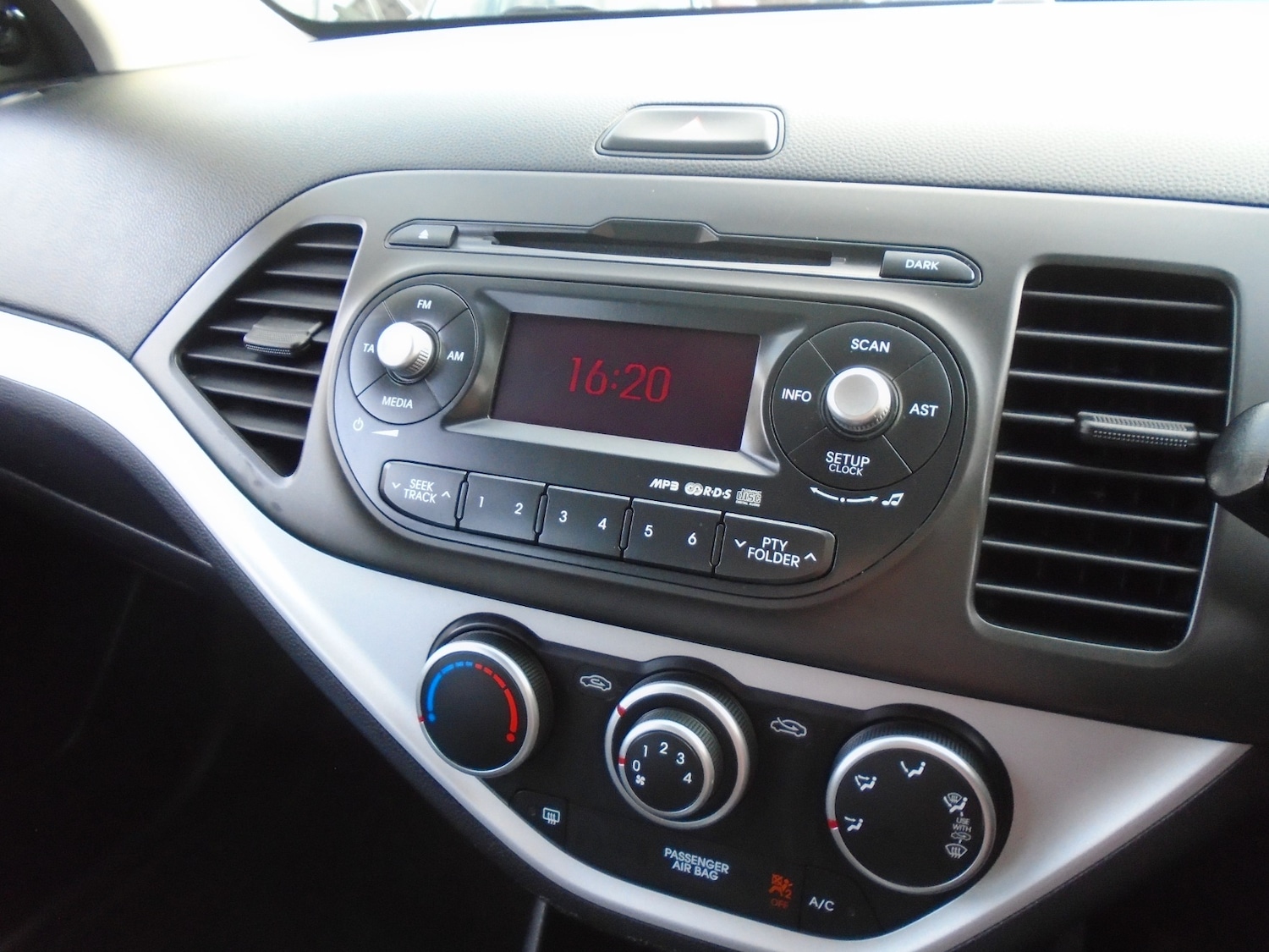 Used Kia Picanto 2014 for sale - 75250060: Photo 10