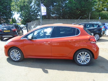 Used Peugeot 208 2017 for sale - 78776633: Photo
