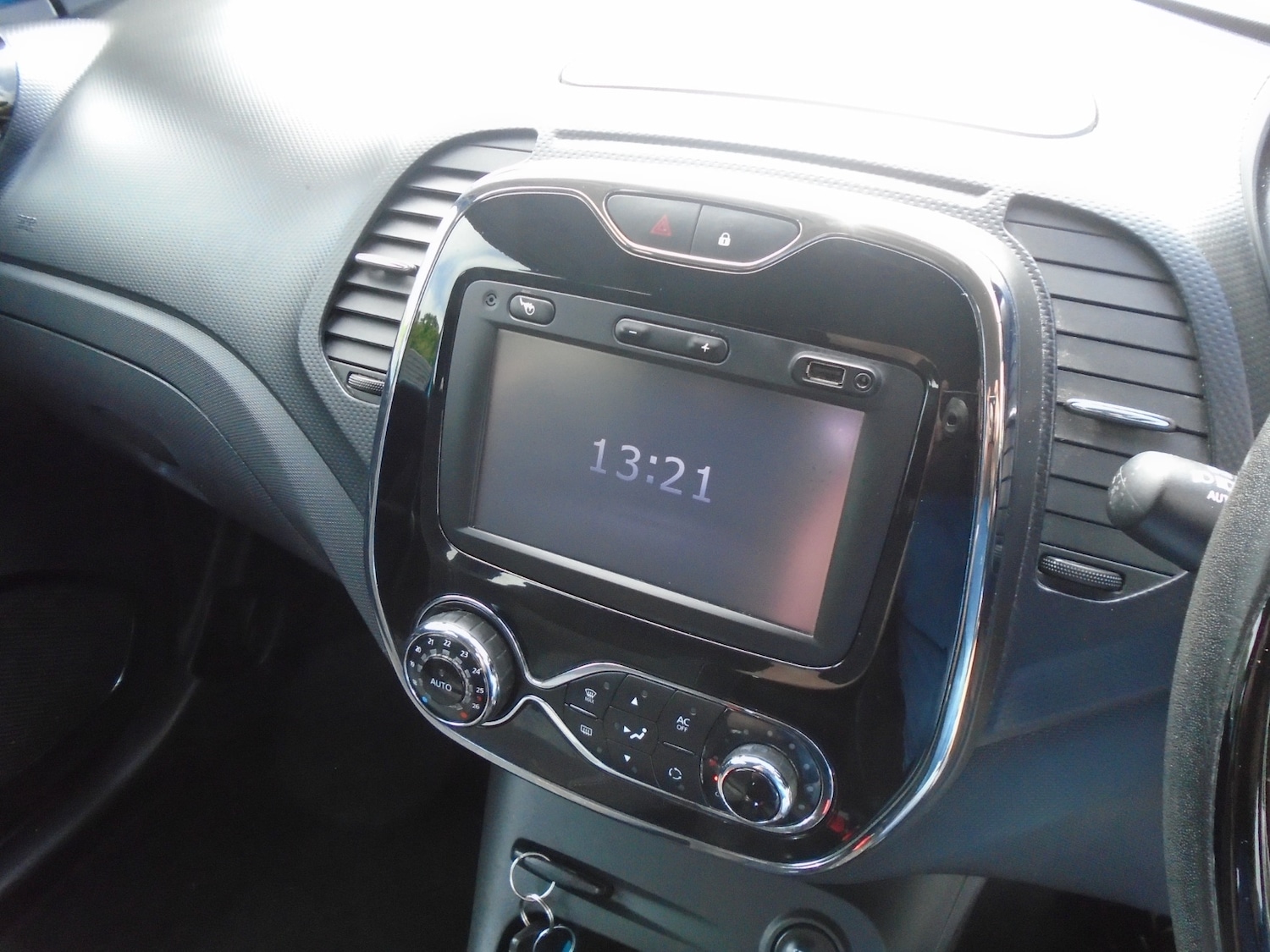 Used Renault Captur 2014 for sale - 74588399: Photo 15