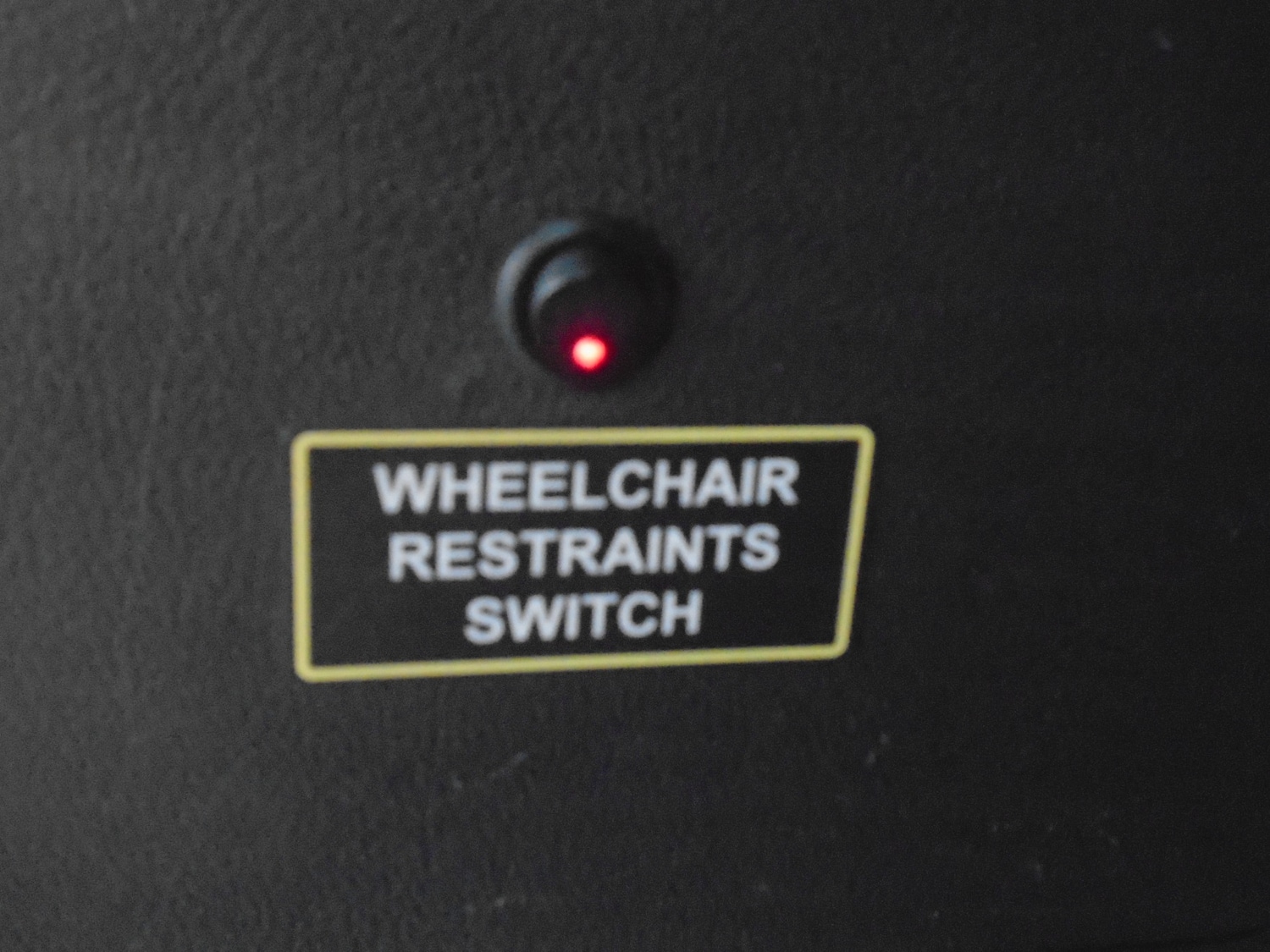 Used Volkswagen Caddy Maxi Life 2018 for sale - 76696740: Photo 12