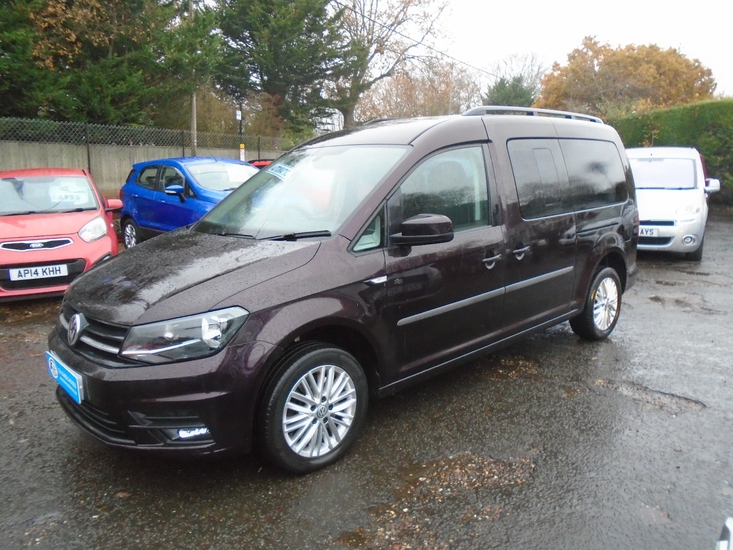 Used Volkswagen Caddy Maxi Life 2018 for sale - 76696740: Photo 3