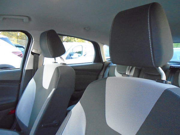 Used Ford Focus 2012 for sale - 76117263: Photo 22