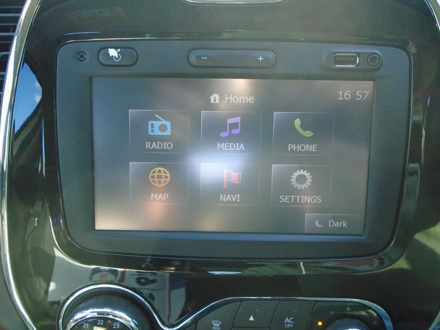 Used Renault Captur 2014 for sale - 78064365: Photo 14