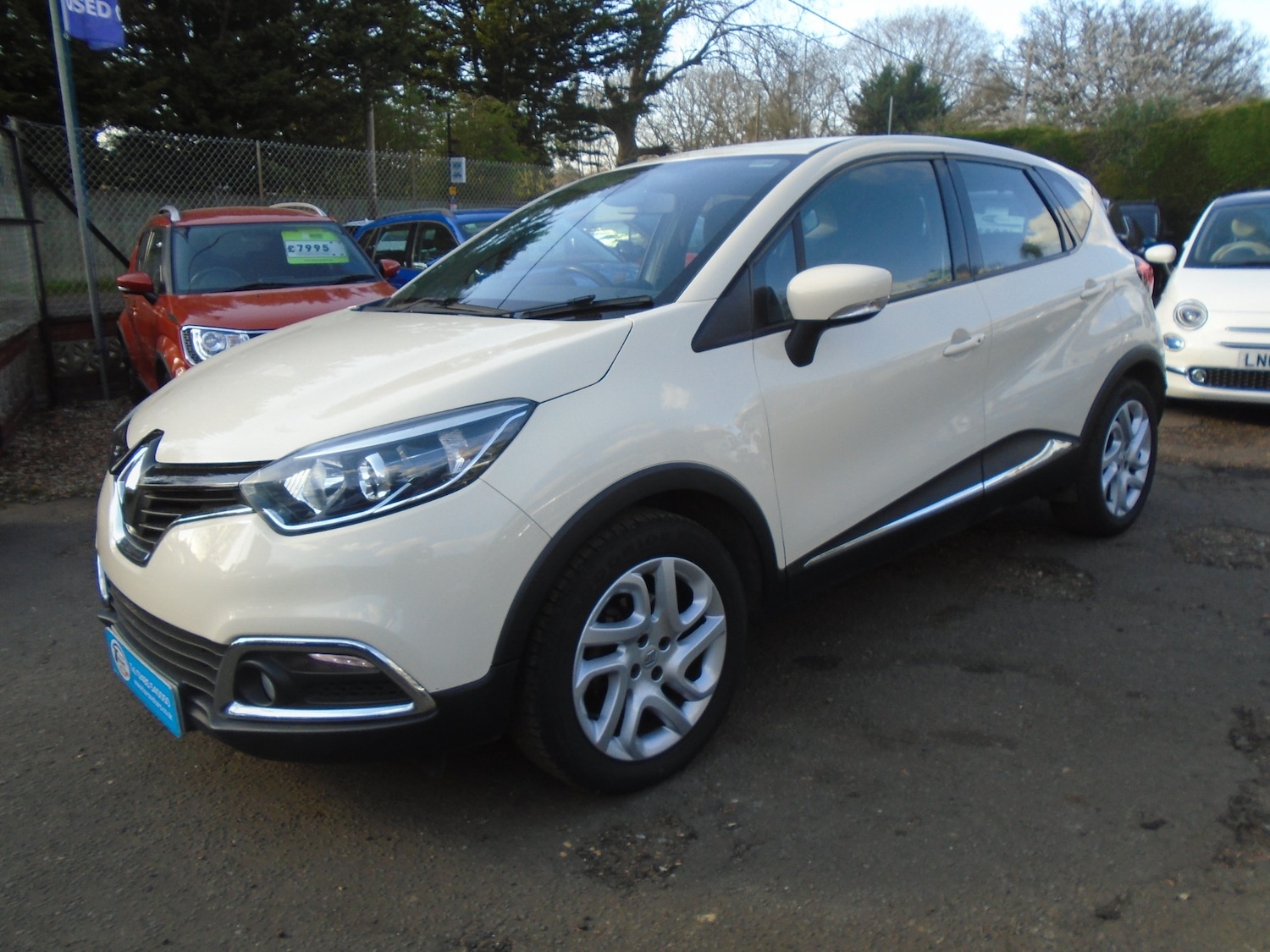 Used Renault Captur 2014 for sale - 78064365: Photo 3