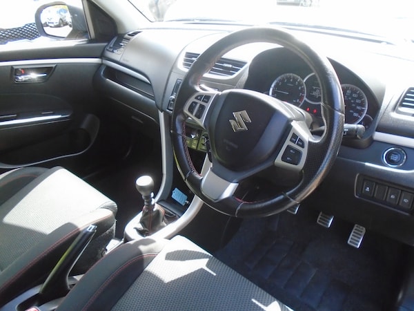 Used Suzuki Swift 2016 for sale - 74938511: Photo 10
