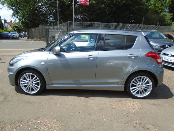 Used Suzuki Swift 2016 for sale - 74938511: Photo 4