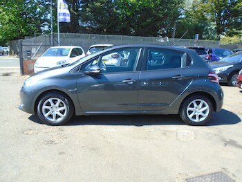 Used Peugeot 208 2014 for sale - 78324951: Photo