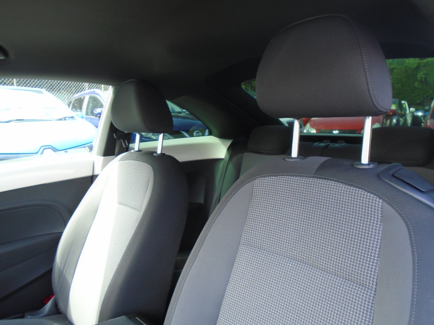 Used Volkswagen Beetle 2012 for sale - 75319916: Photo 17