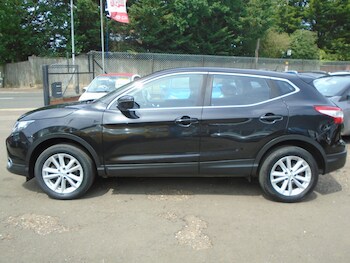 Used Nissan Qashqai 2015 for sale - 74791777: Photo