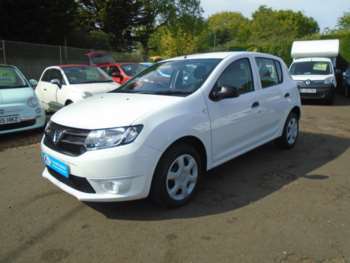 Used Dacia Sandero 2014 for sale - 73986637: Photo