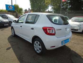 Used Dacia Sandero 2014 for sale - 73986637: Photo