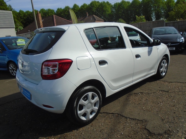 Used Dacia Sandero 2014 for sale - 73986637: Photo 5
