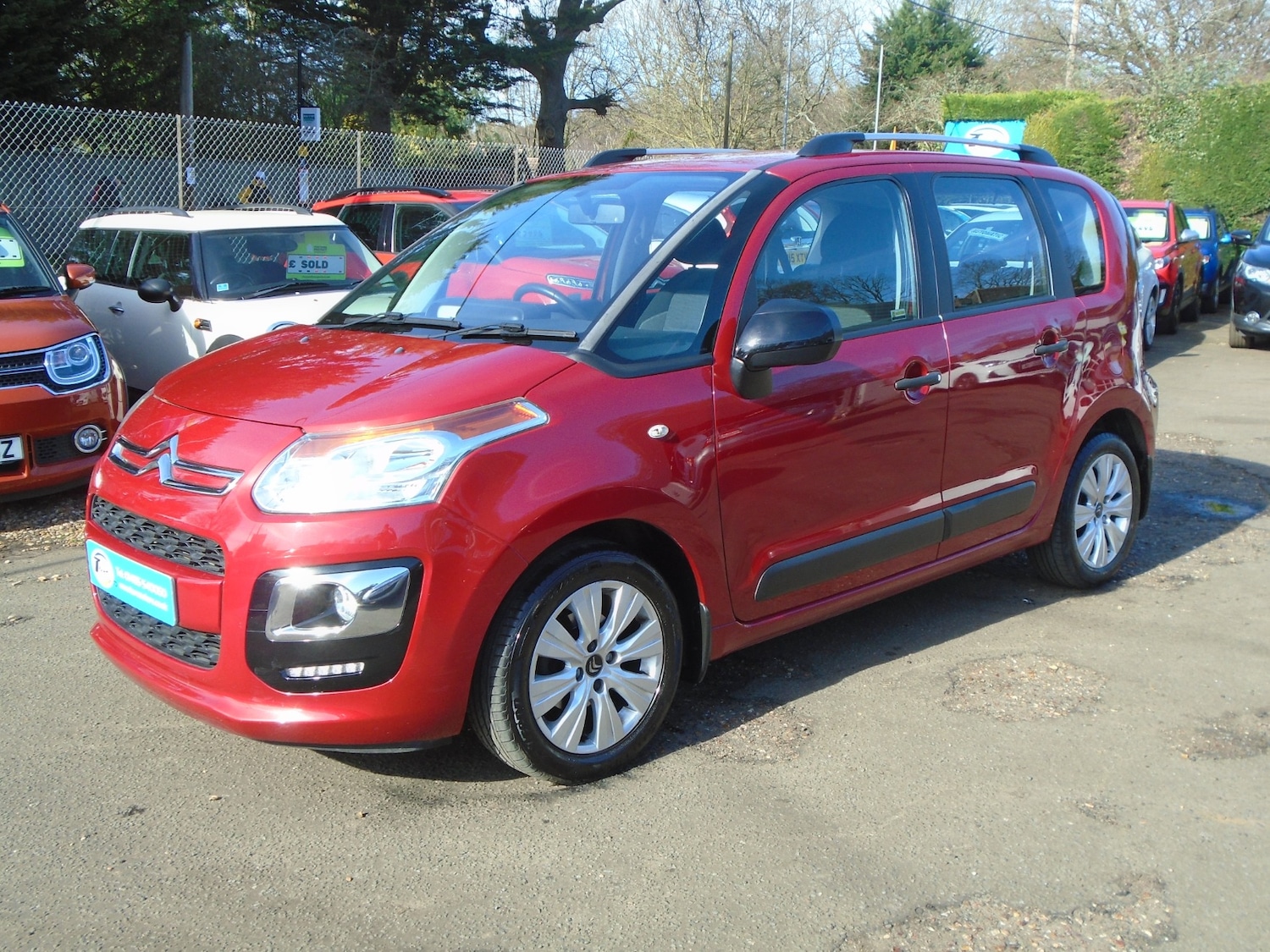 Used Citroen C3 Picasso 2016 for sale - 77729844: Photo 3