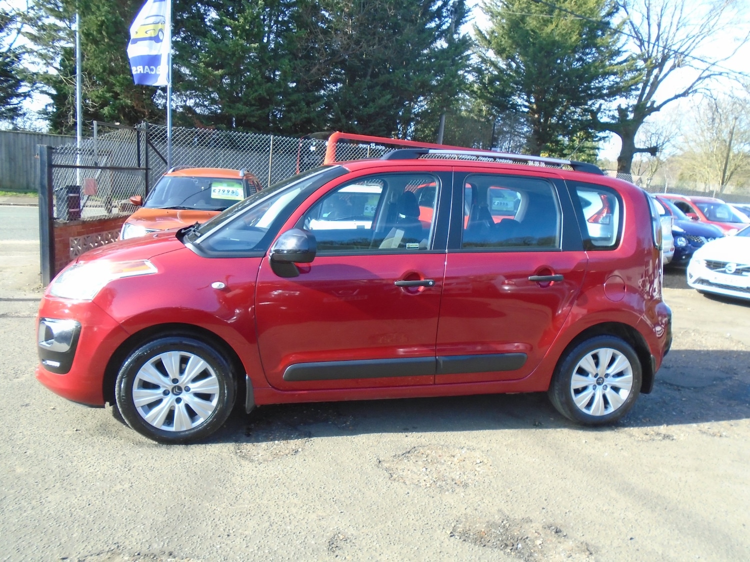 Used Citroen C3 Picasso 2016 for sale - 77729844: Photo 4