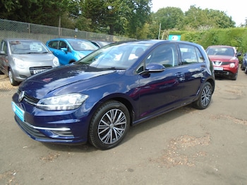 Used Volkswagen Golf 2017 for sale - 75582076: Photo