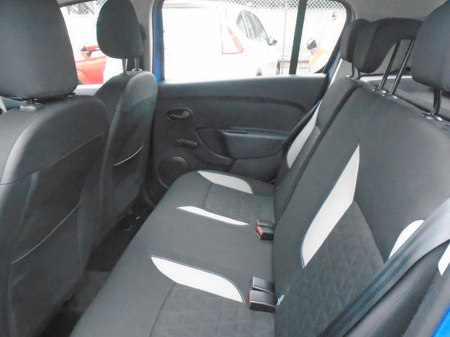 Used Dacia Sandero Stepway 2016 for sale - 77392132: Photo 12